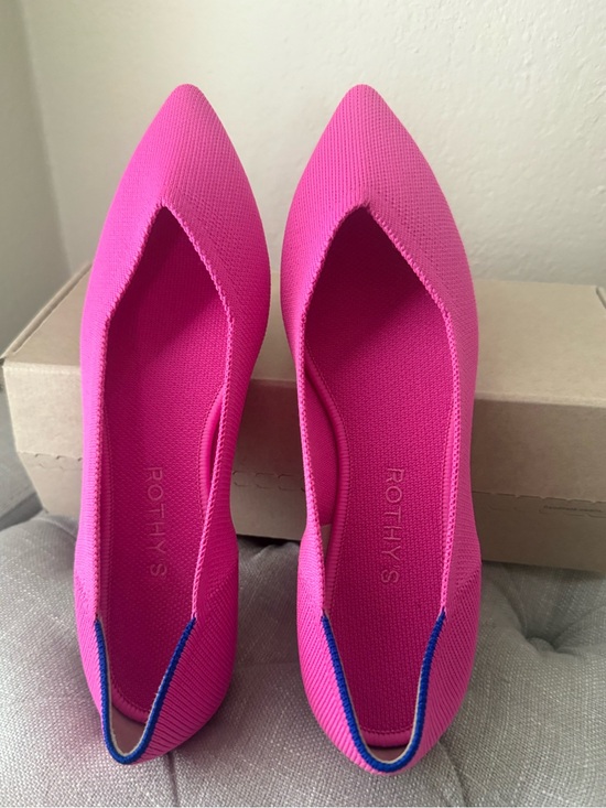 Rothy's Shoes - Rothy's Pointed Ballet Flat in Bright Fuchsia